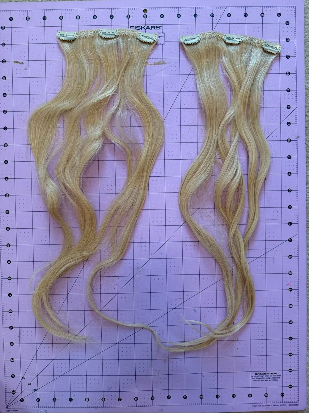 Barefoot Blonde Premium human hair Clip-In Hair Extensions wefts